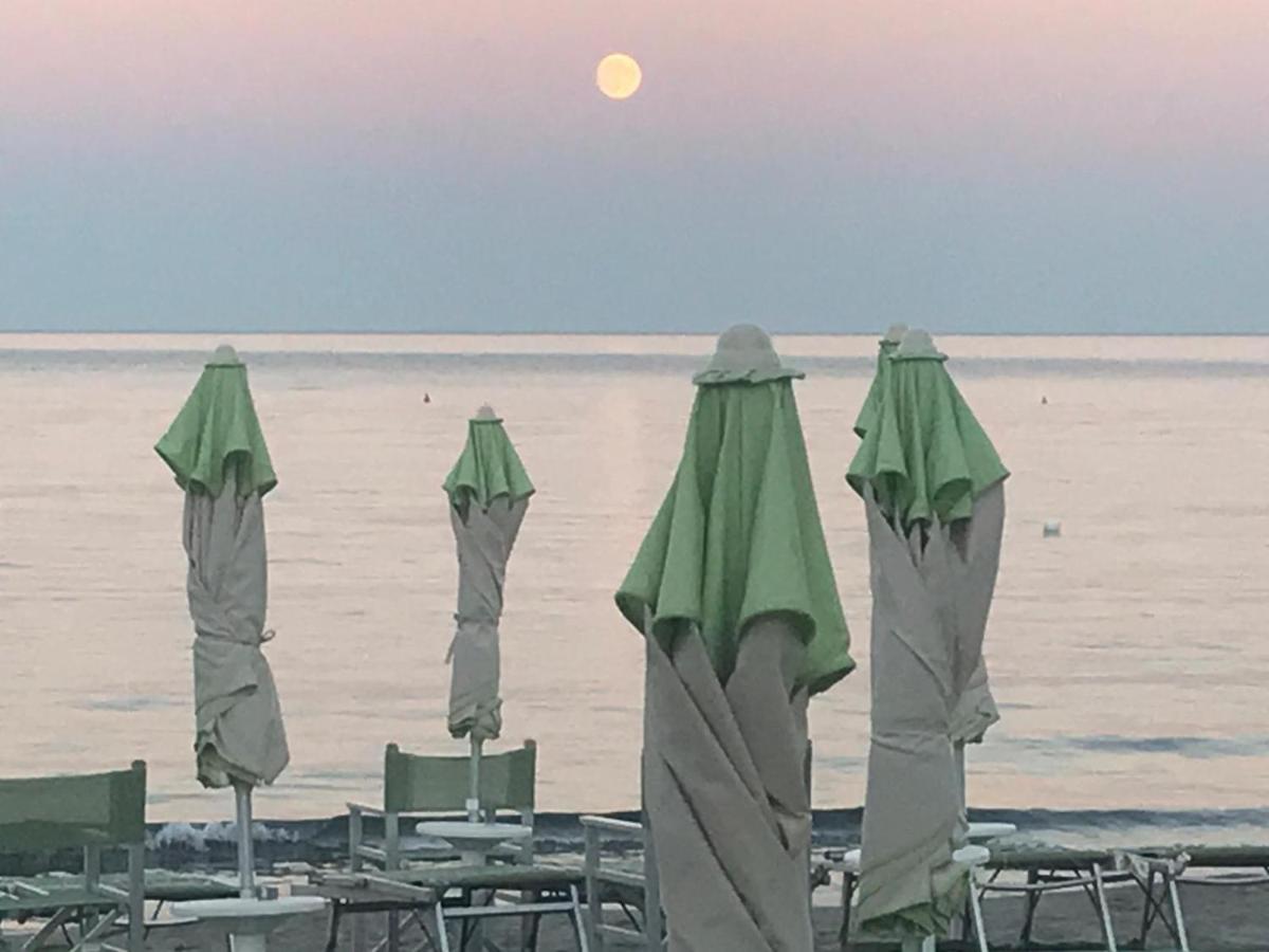 Hotel Splendid Mare Laigueglia Eksteriør bilde